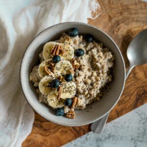 close up shot of a bowl of delicious oatmeal